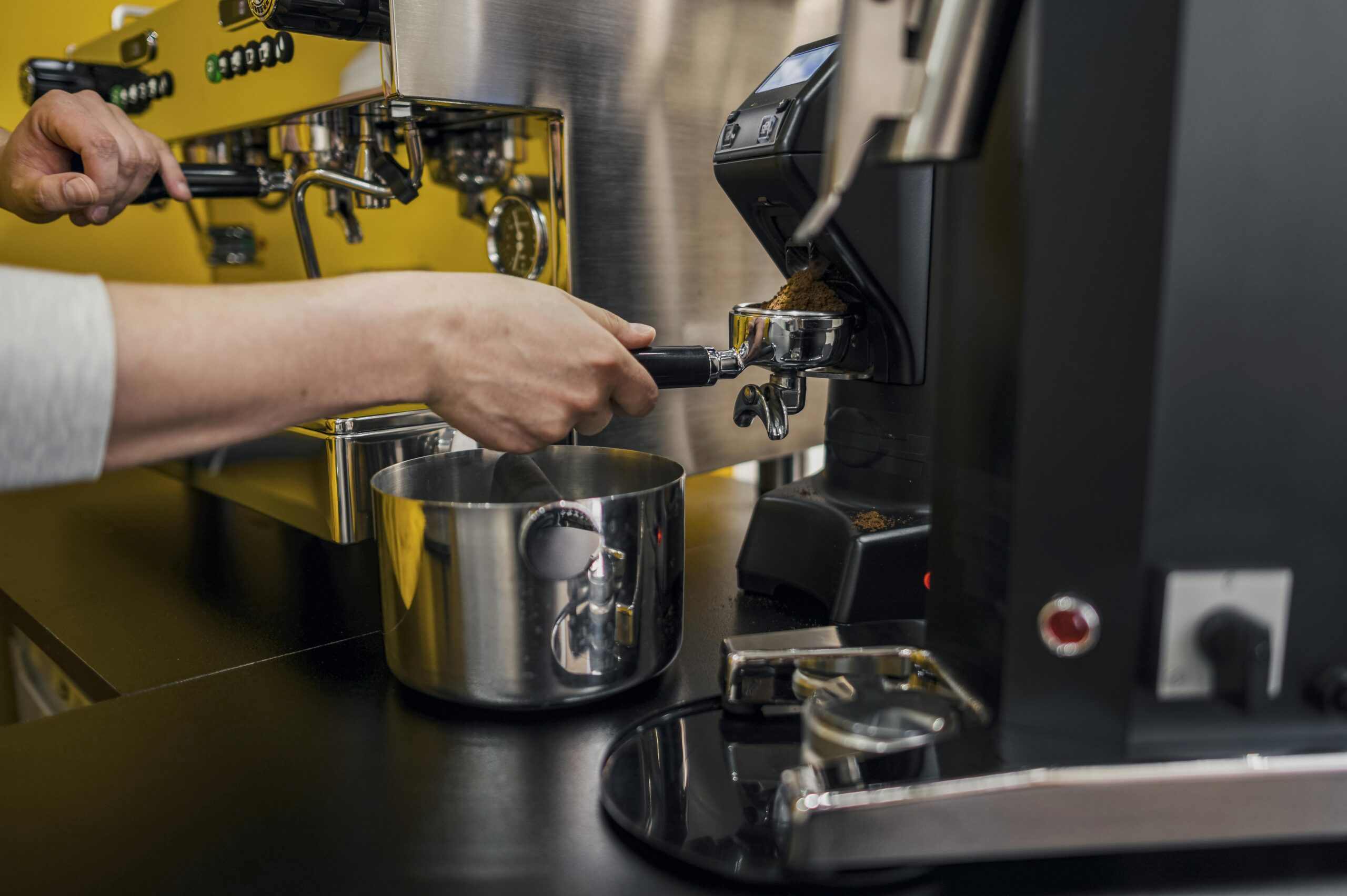 6 Merk Mesin Espresso Rumahan Watt Kecil Otomatis.